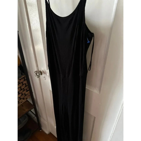 Atmosphere Women’s size 8 black jumpsuit - Picture 3 of 8